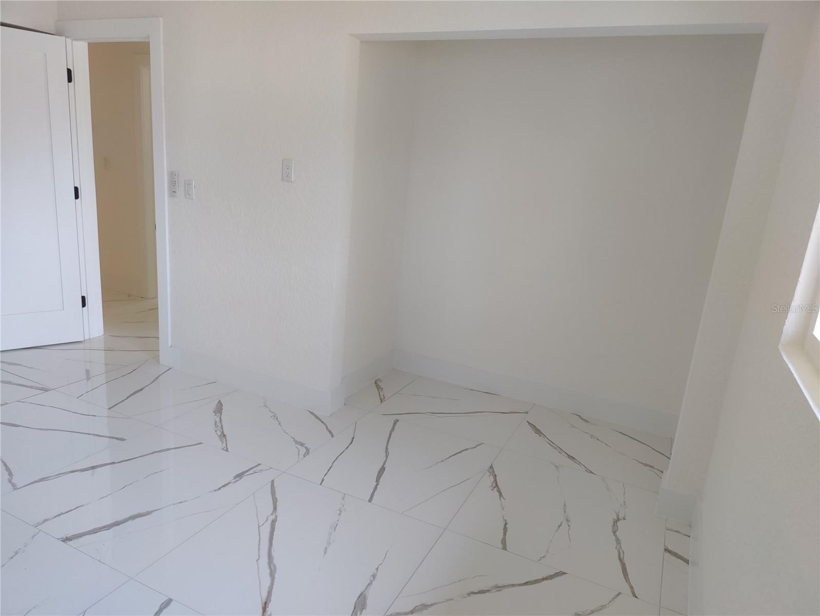 MEADOW LAWN 5TH ADD - Residential