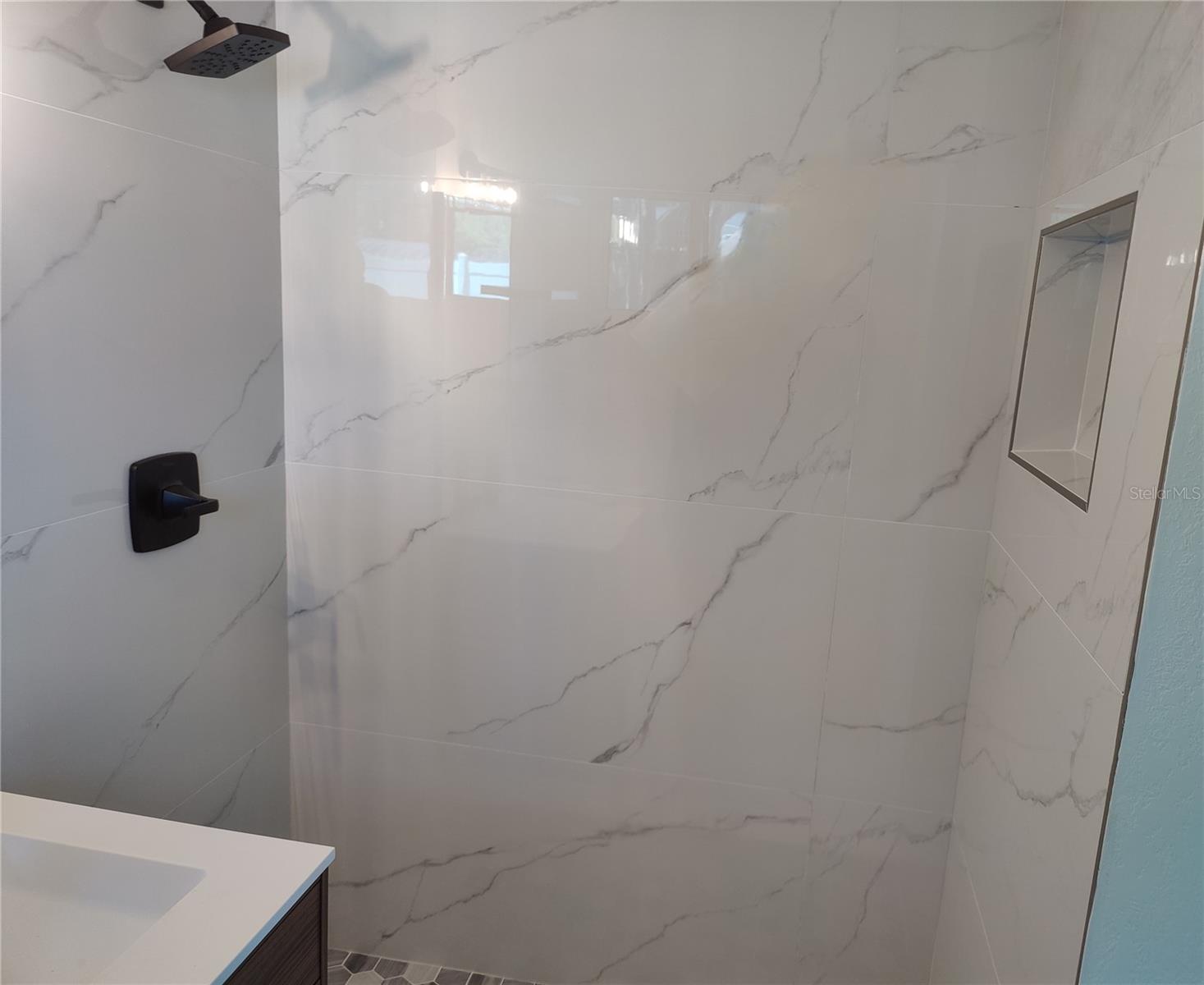 MEADOW LAWN 5TH ADD - Residential