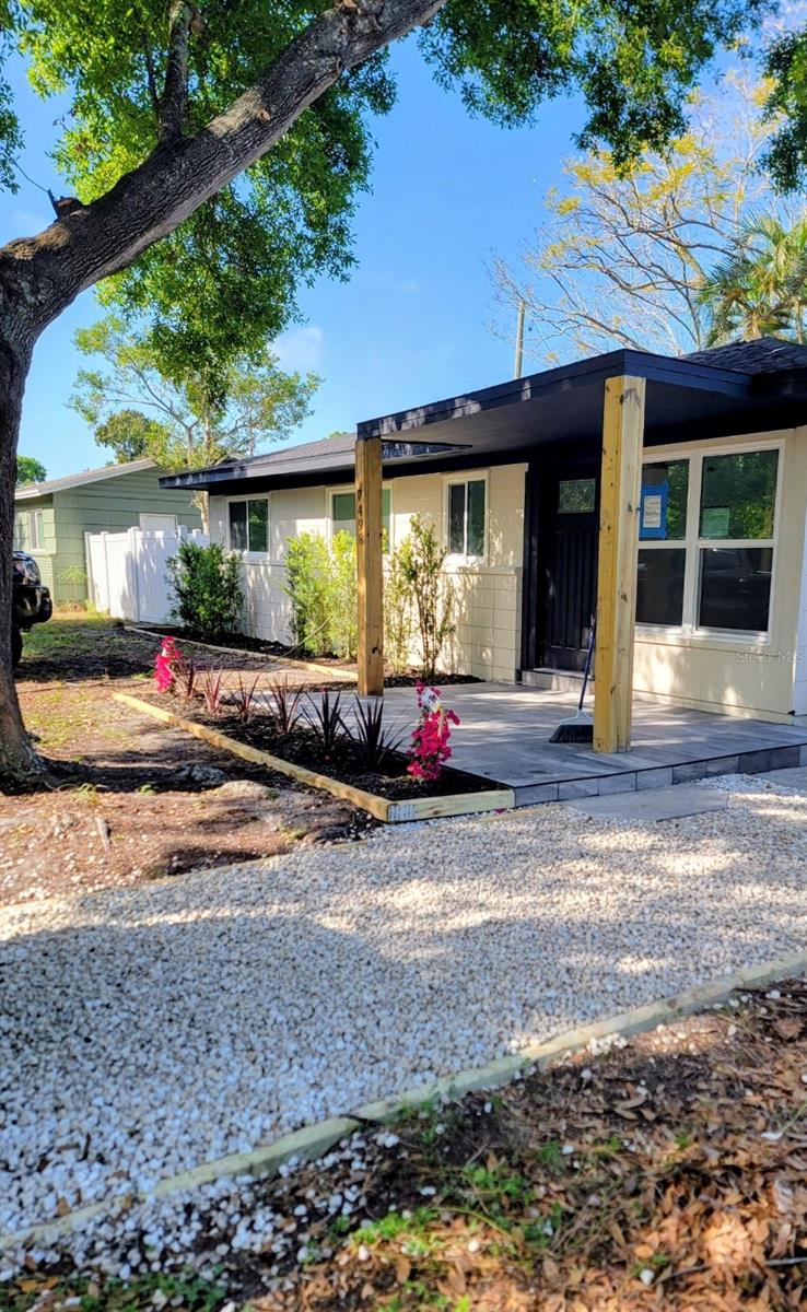 MEADOW LAWN 5TH ADD - Residential