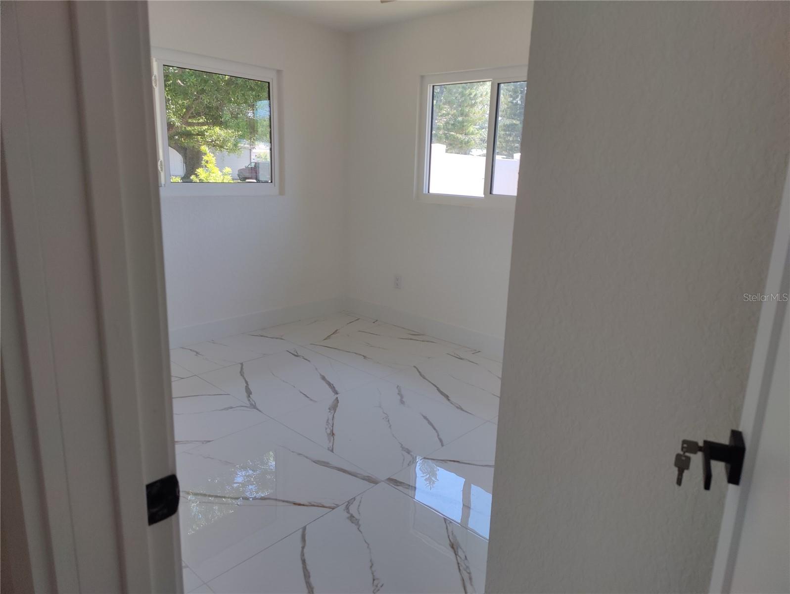 MEADOW LAWN 5TH ADD - Residential