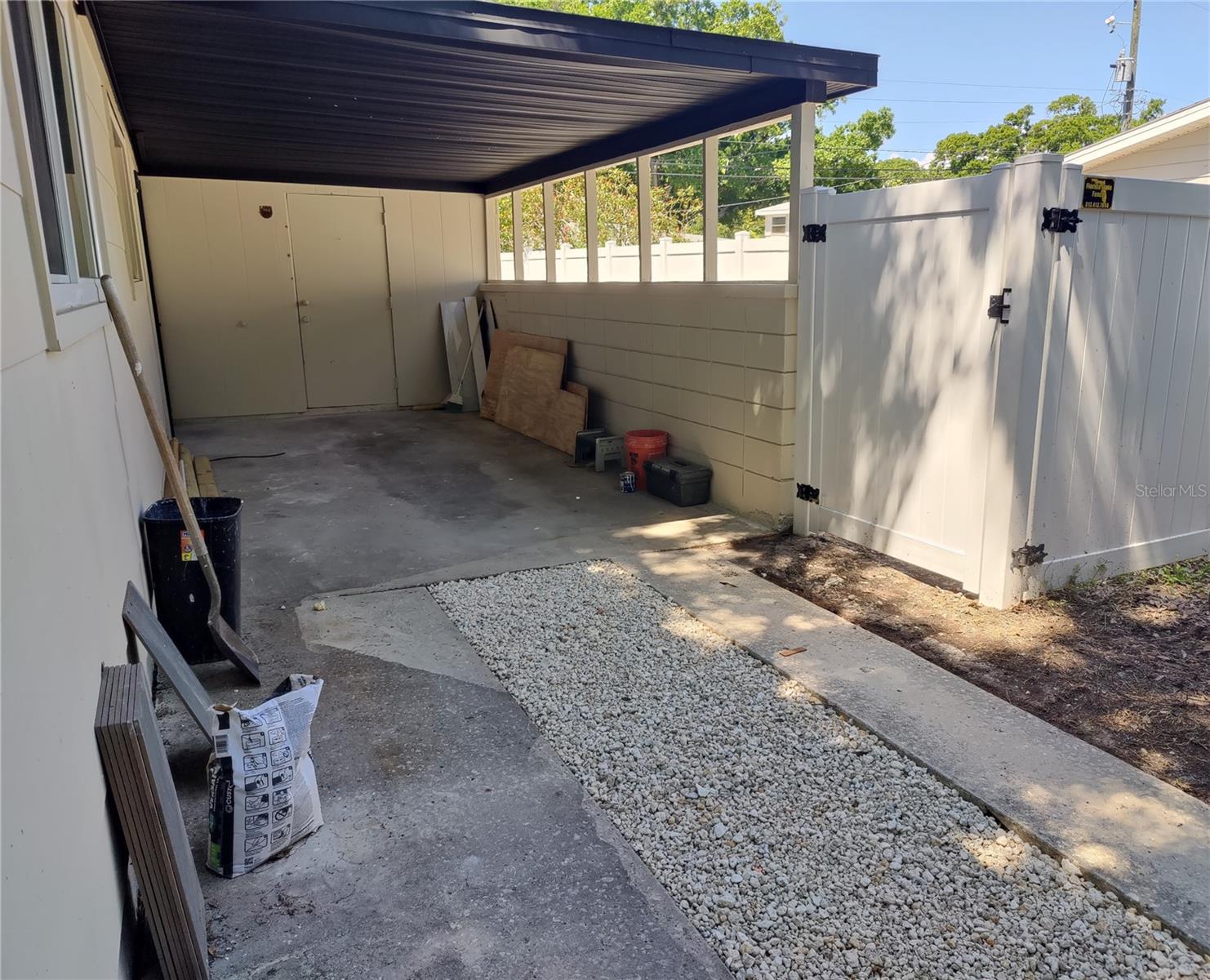 MEADOW LAWN 5TH ADD - Residential