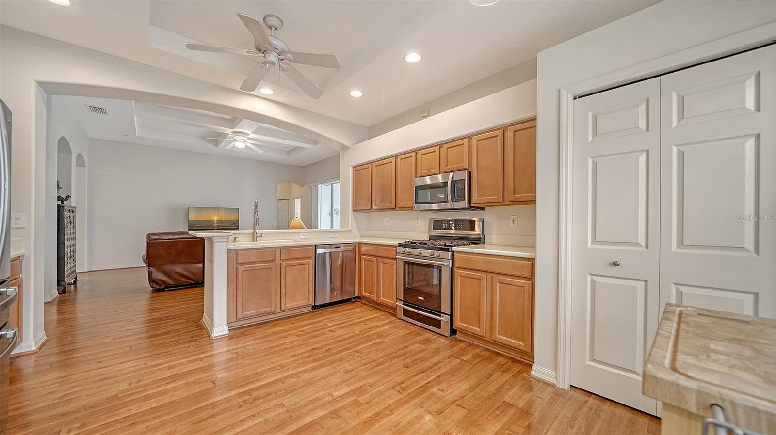 CARLYLE AT VILLAGES OF PALM-AIRE - Residential