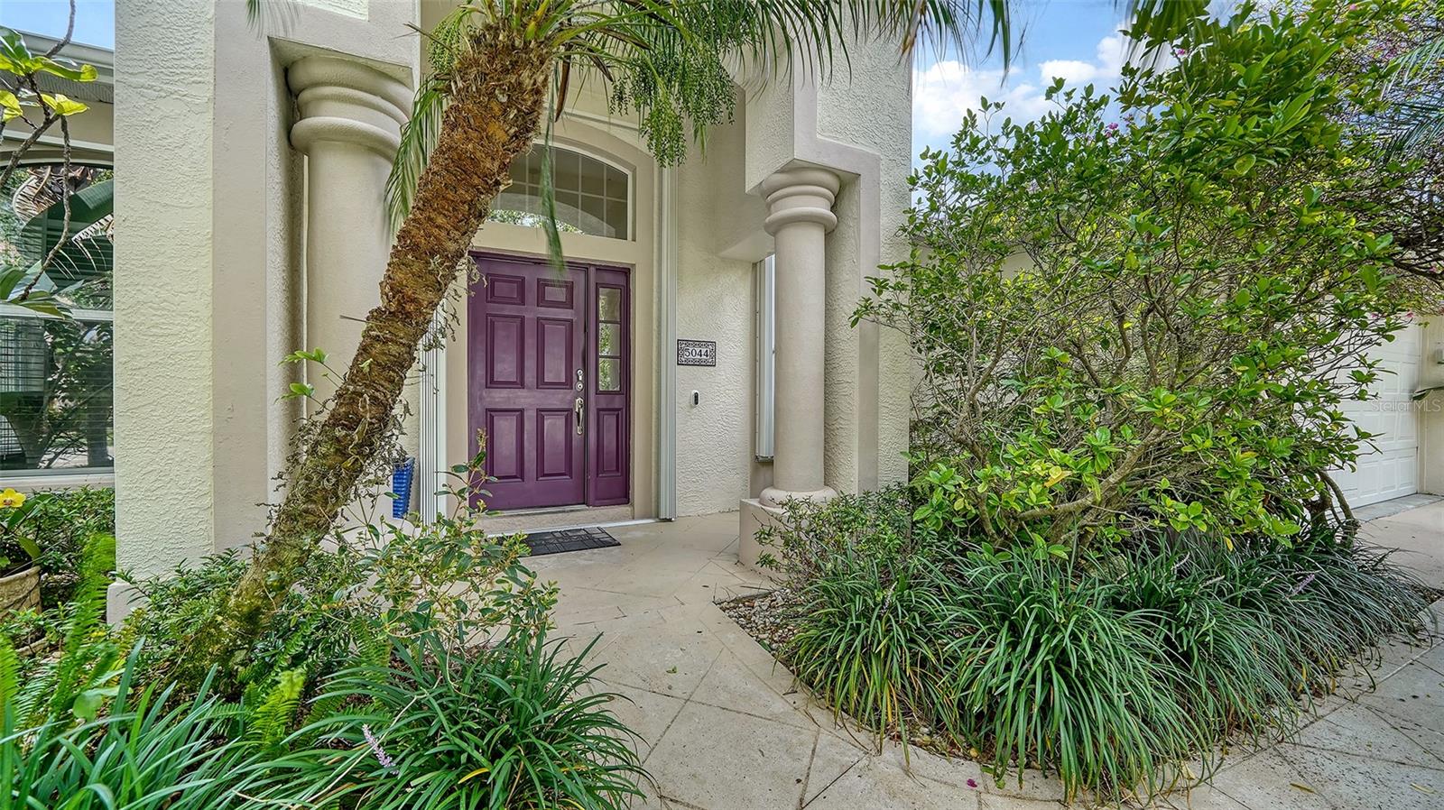 5044 CREEKSIDE TRAIL