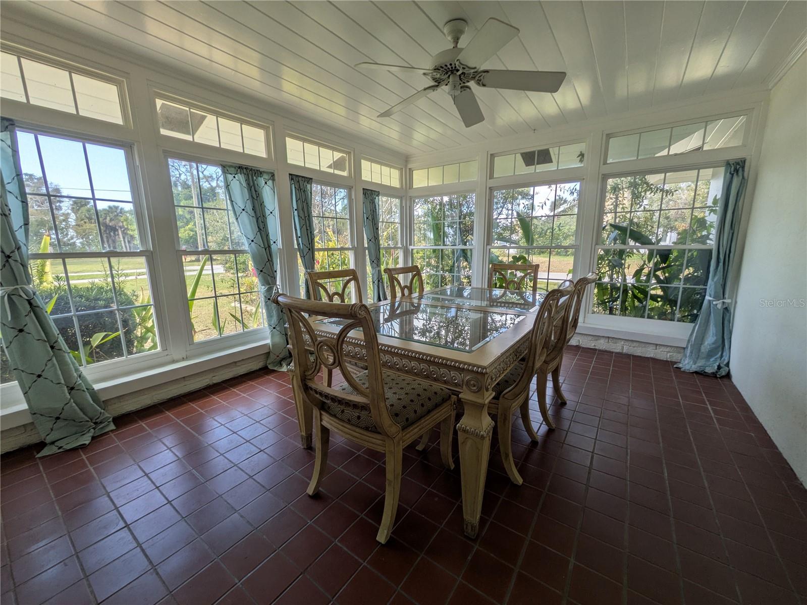 6280 UPLANDS BOULEVARD