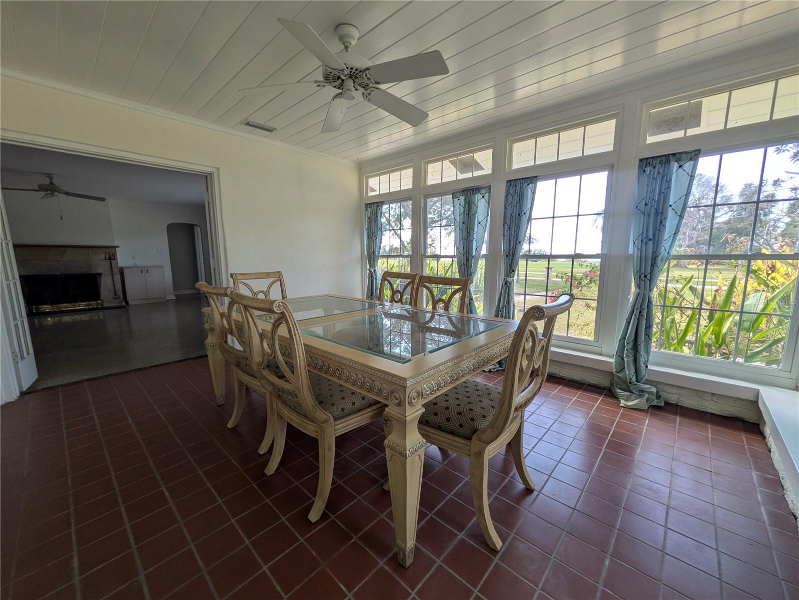 6280 UPLANDS BOULEVARD