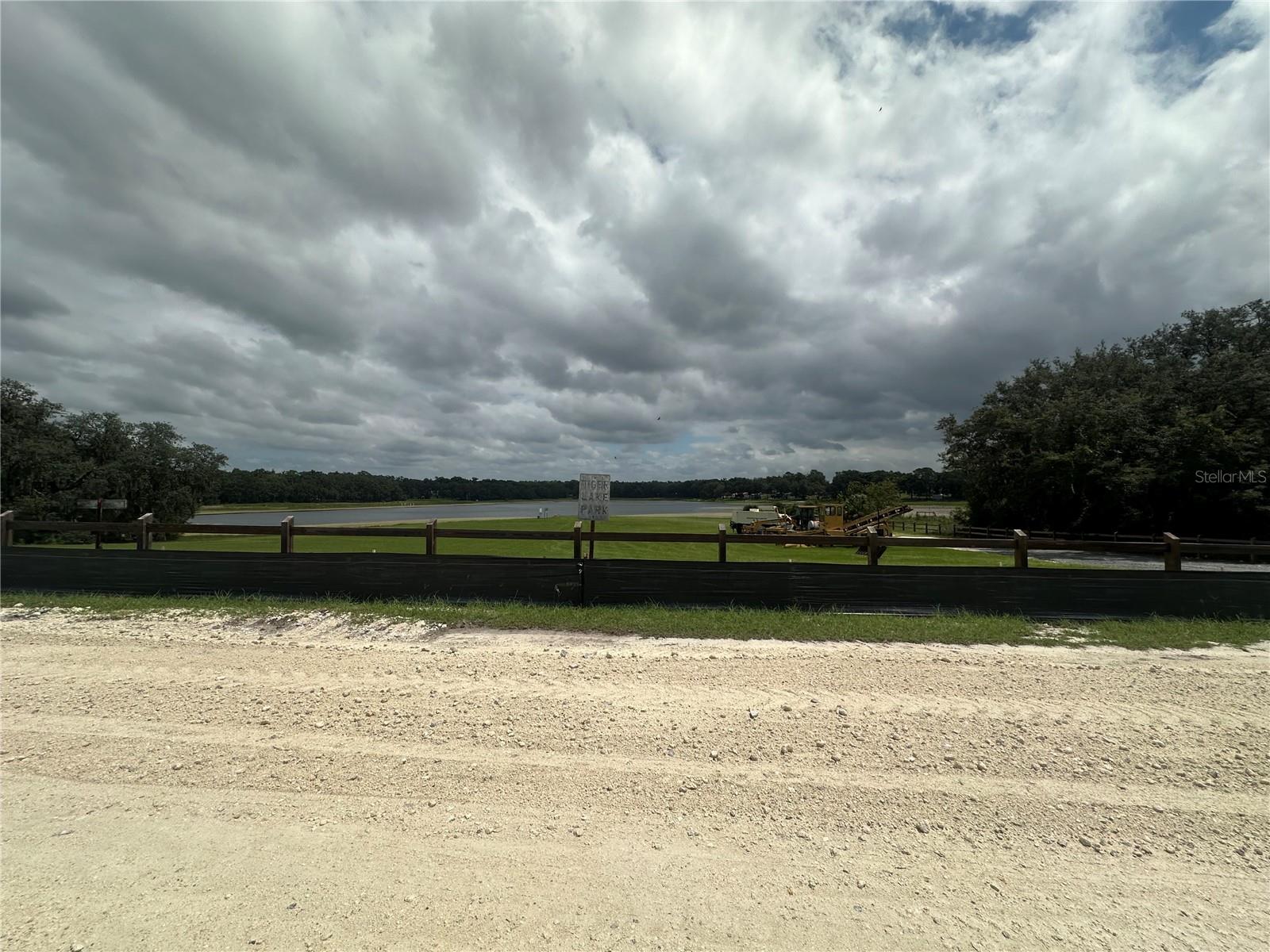 RAINBOW LAKES ESTATES - Land