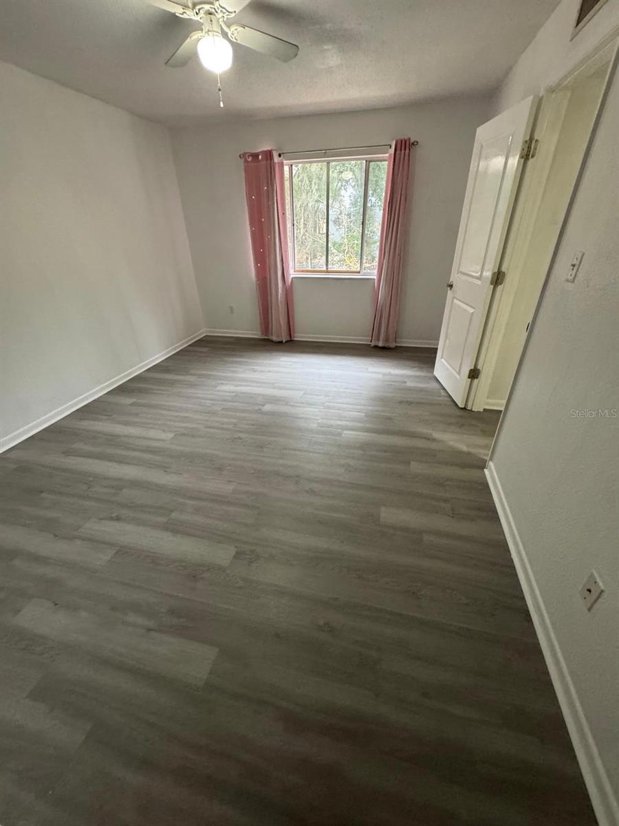 HAWTHORNE RESERVE - Residential