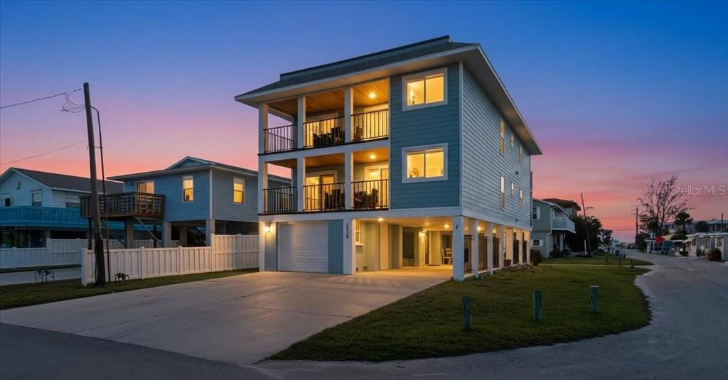 Photo of 2518 Avenue B, Bradenton Beach, FL 34217 (MLS # A4685059)