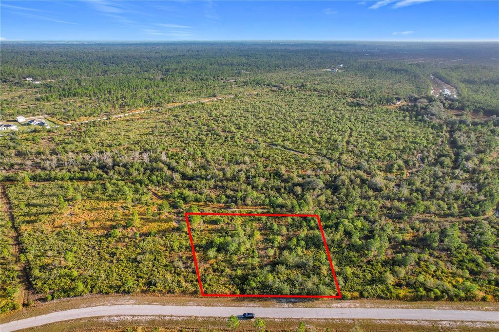 Photo of 81 Meadow Lark Boulevard, Lake Wales, FL 33898 (MLS # G5105889)
