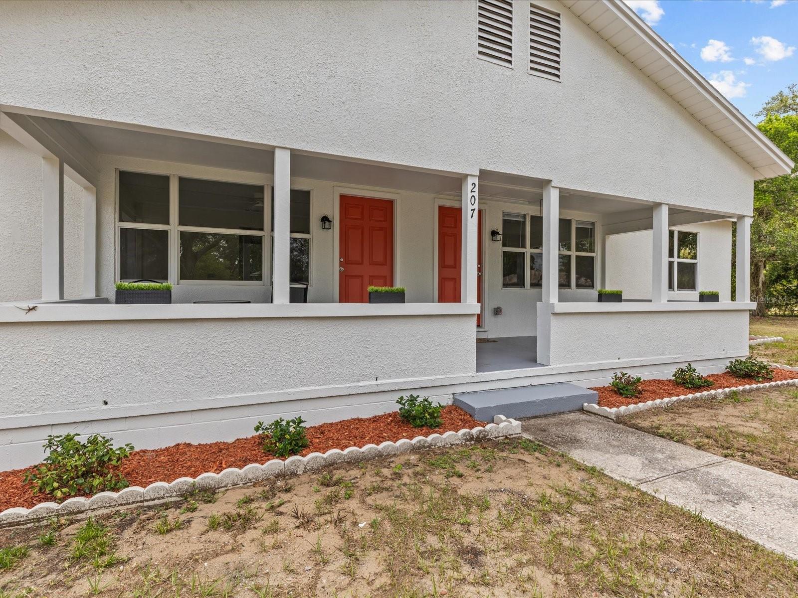 207 E PALMETTO STREET