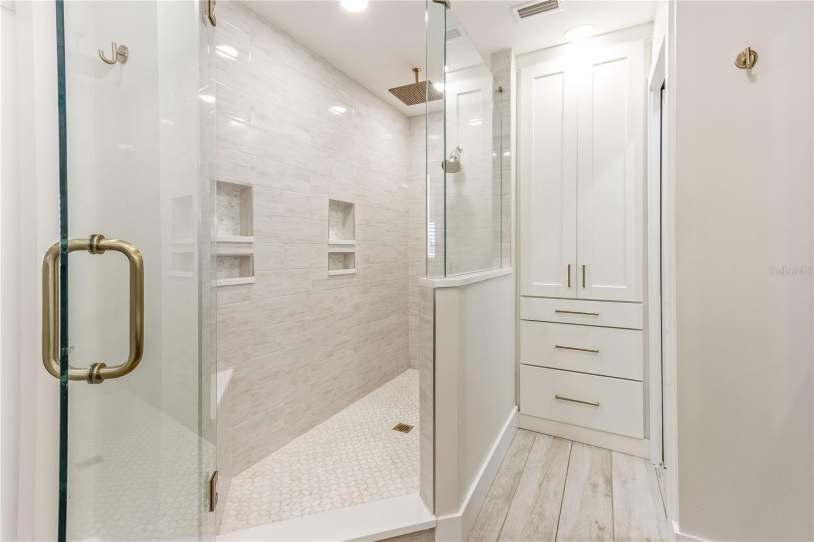 BELLE ISLE - Residential