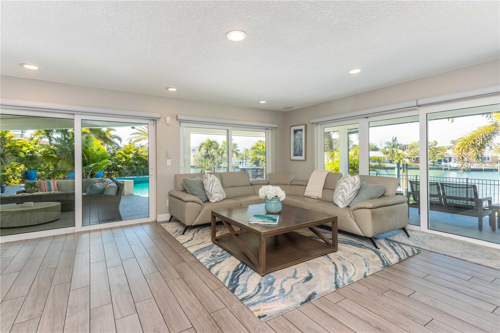 BELLE ISLE - Residential