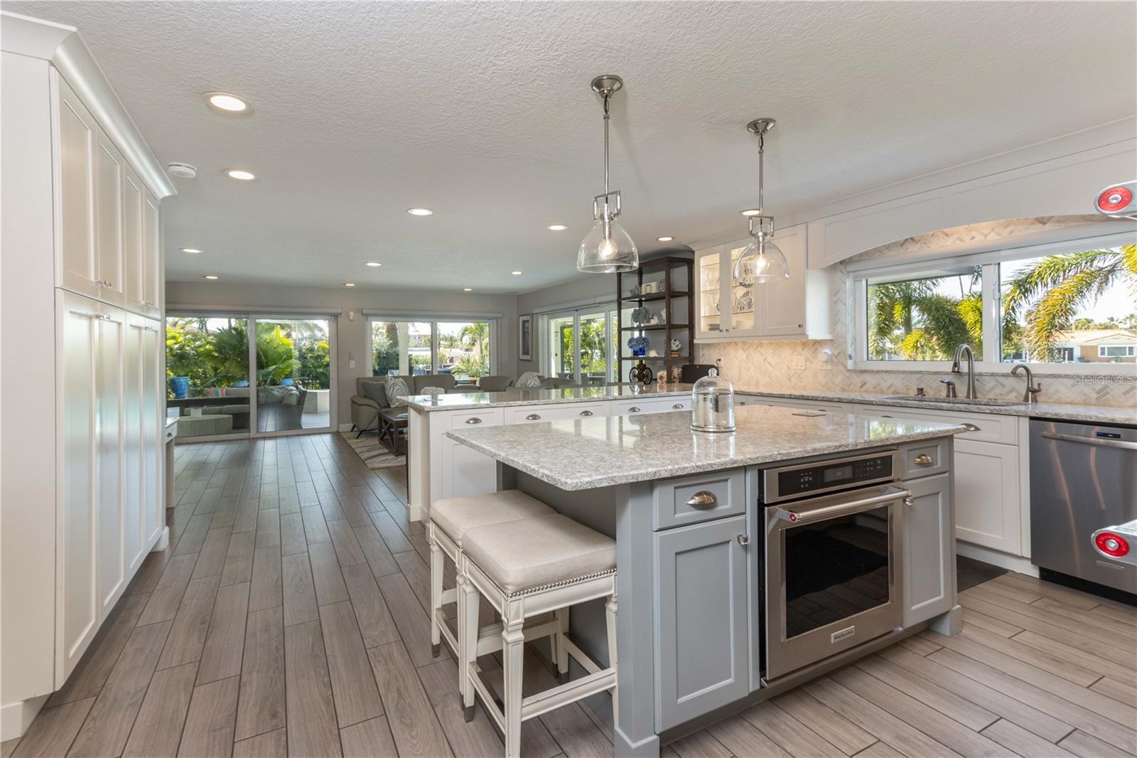 BELLE ISLE - Residential