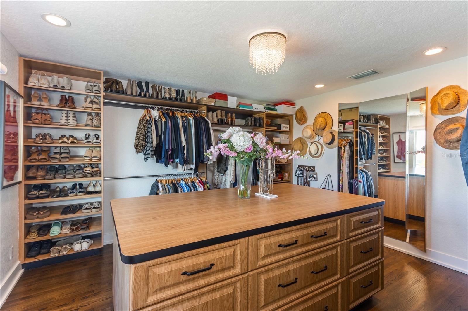 BELLE ISLE - Residential