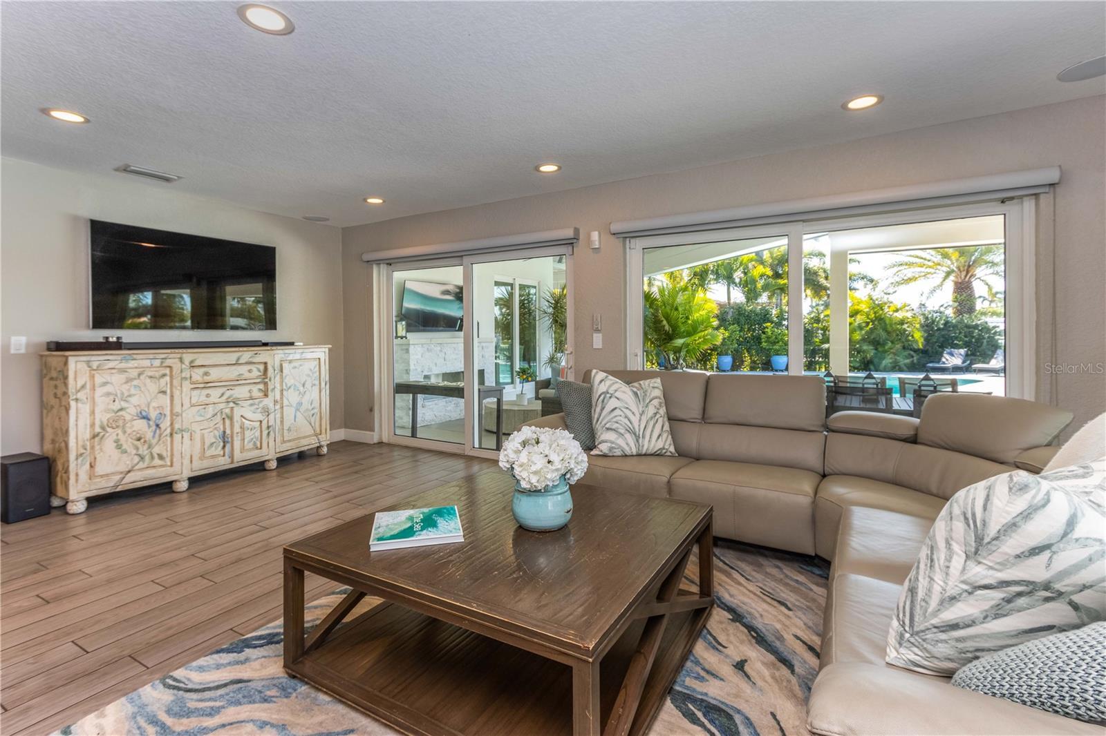 BELLE ISLE - Residential