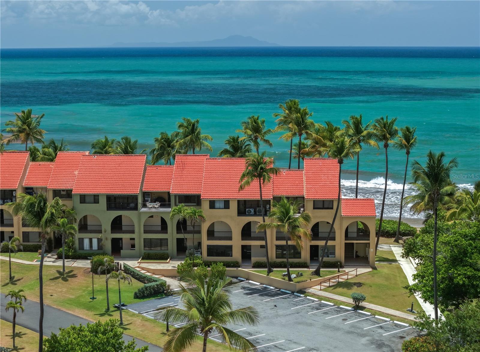 BEACH VILLAGE - Residential