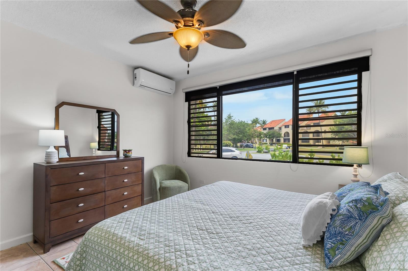 BEACH VILLAGE - Residential