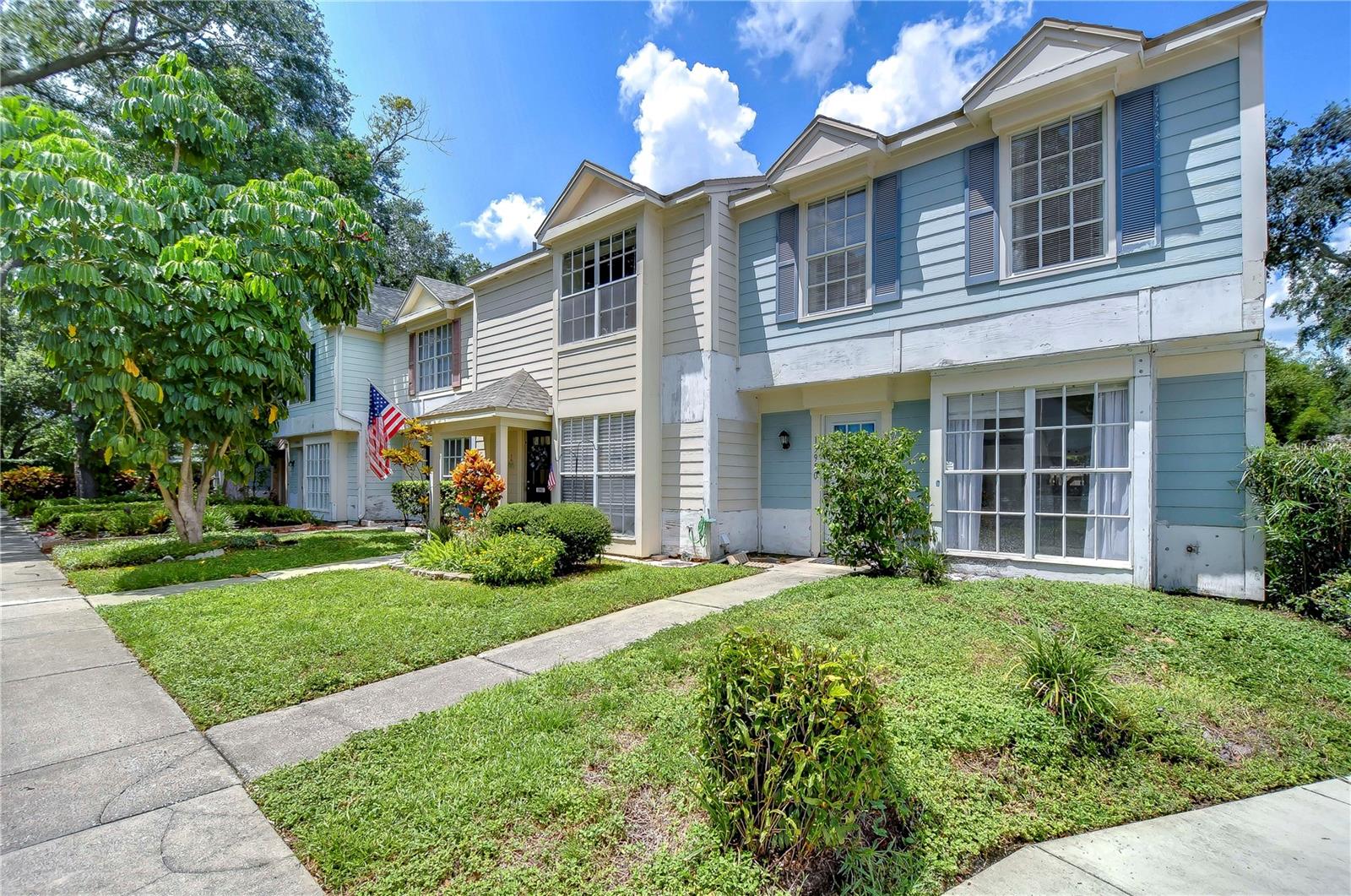 View TAMPA, FL 33613 townhome