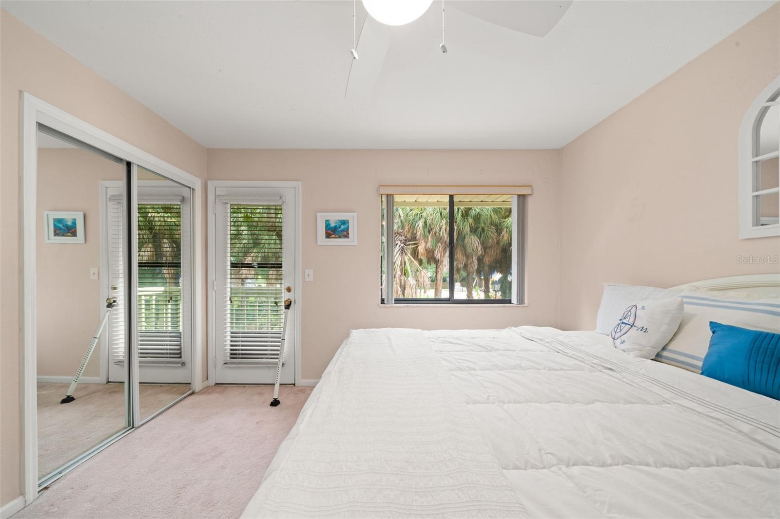 BAY STREET VILLAS - Residential