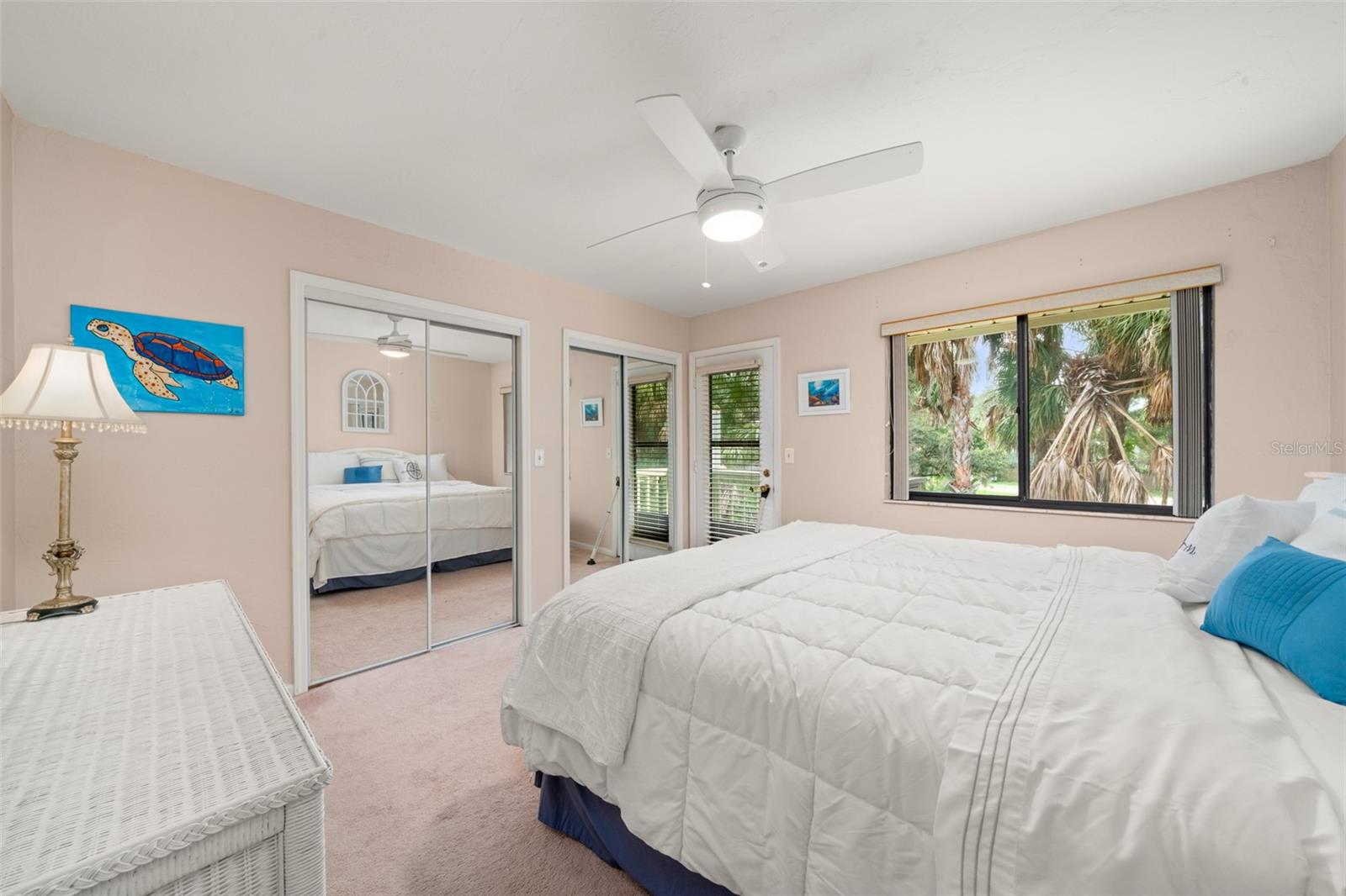 BAY STREET VILLAS - Residential