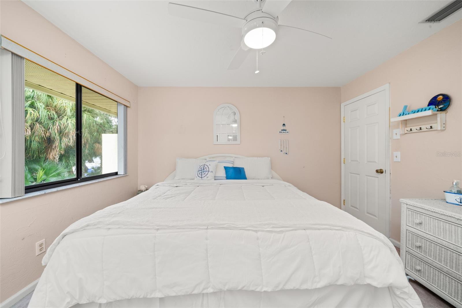 BAY STREET VILLAS - Residential