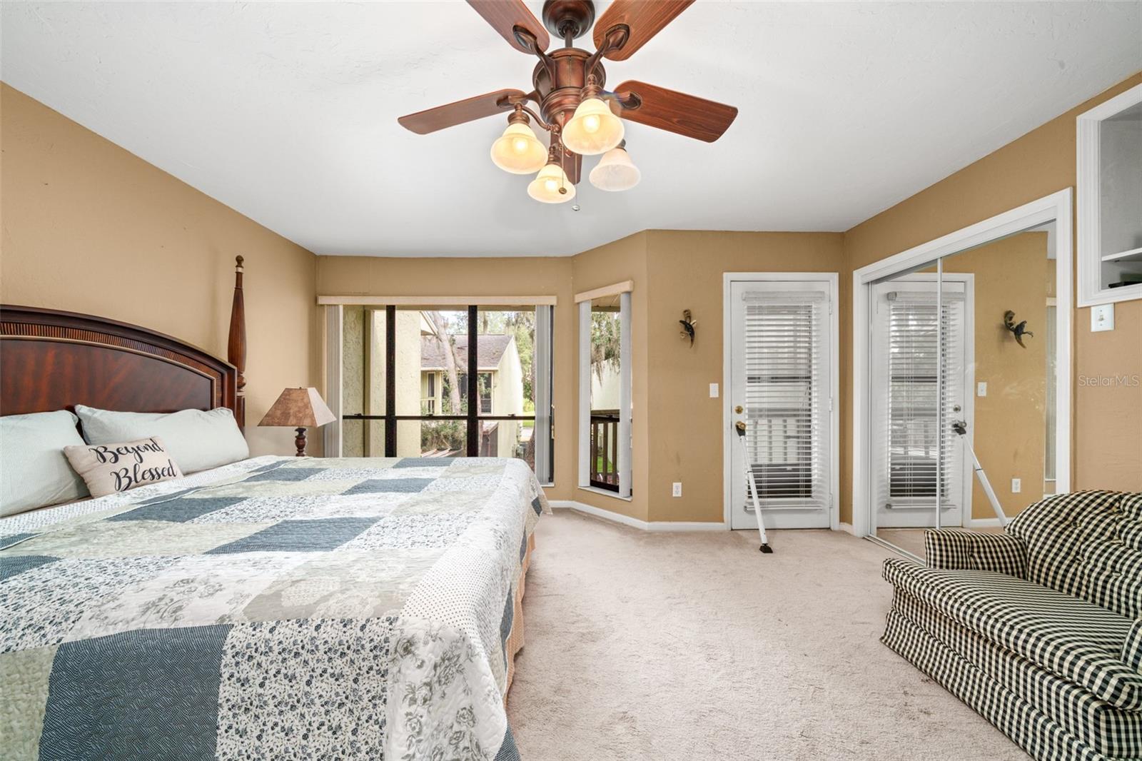 BAY STREET VILLAS - Residential