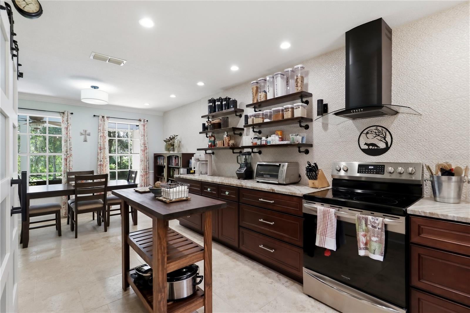 5225 GRIFFIN ROAD