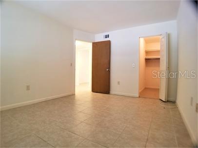 TOWN ARMS APTS CONDO - Residential Lease