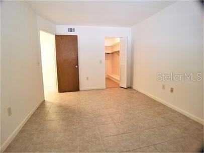 TOWN ARMS APTS CONDO - Residential Lease
