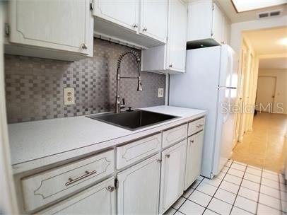 TOWN ARMS APTS CONDO - Residential Lease