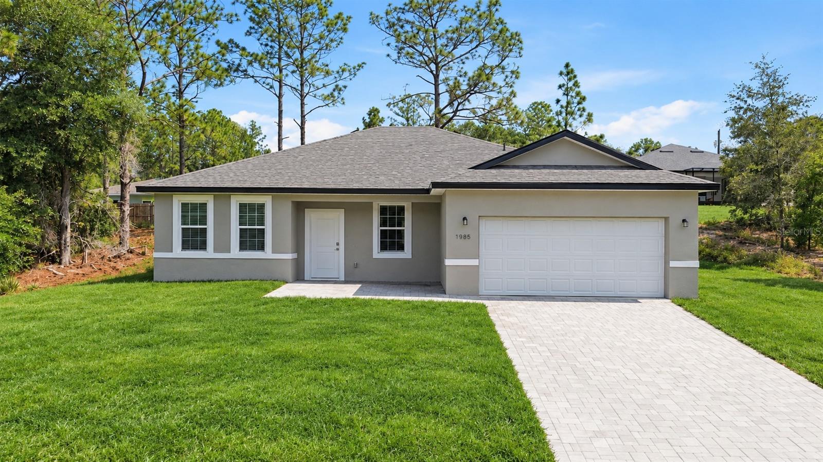 2744 W REDGATE DRIVE