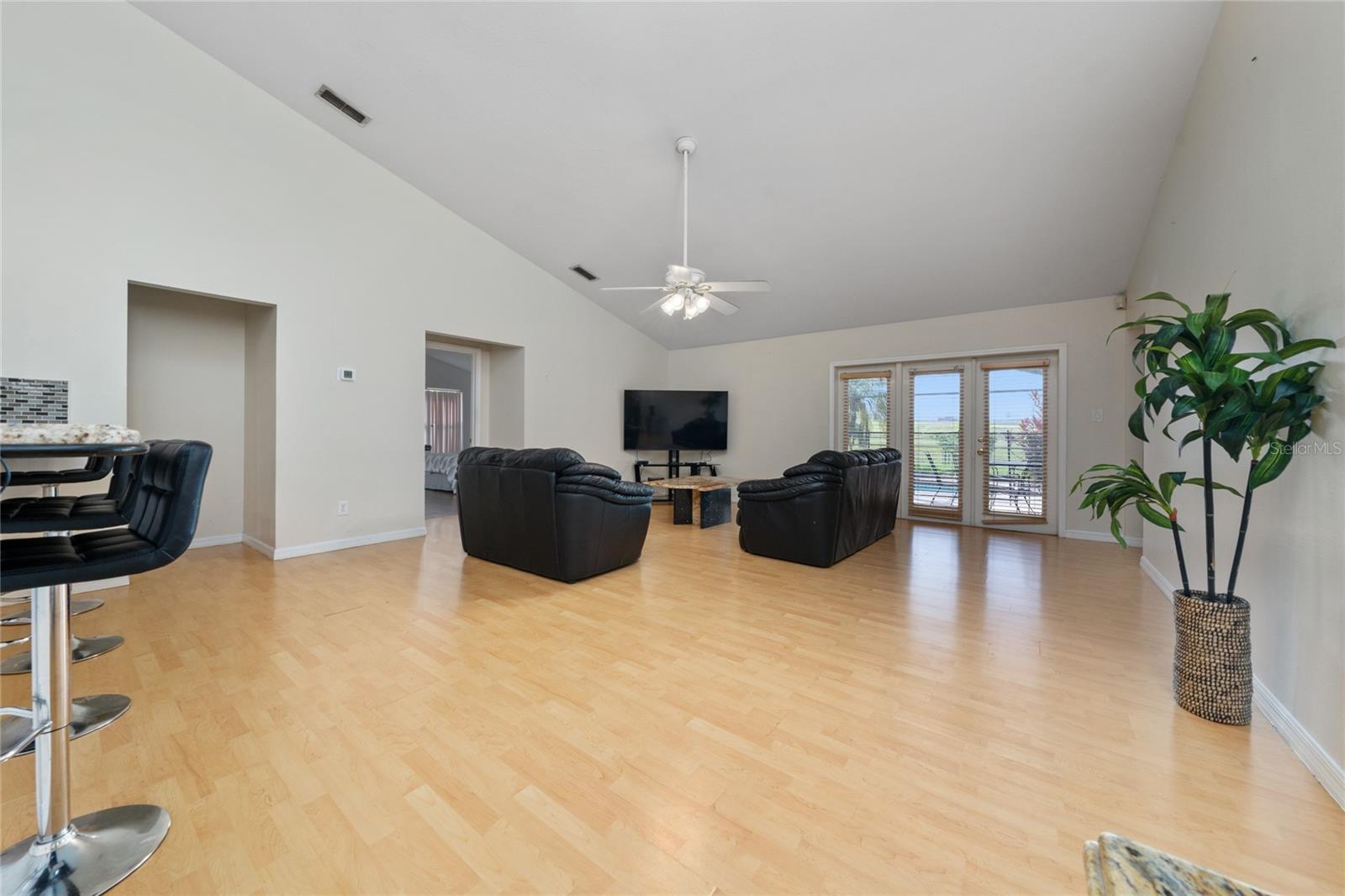 SOUTHCHASE - Residential