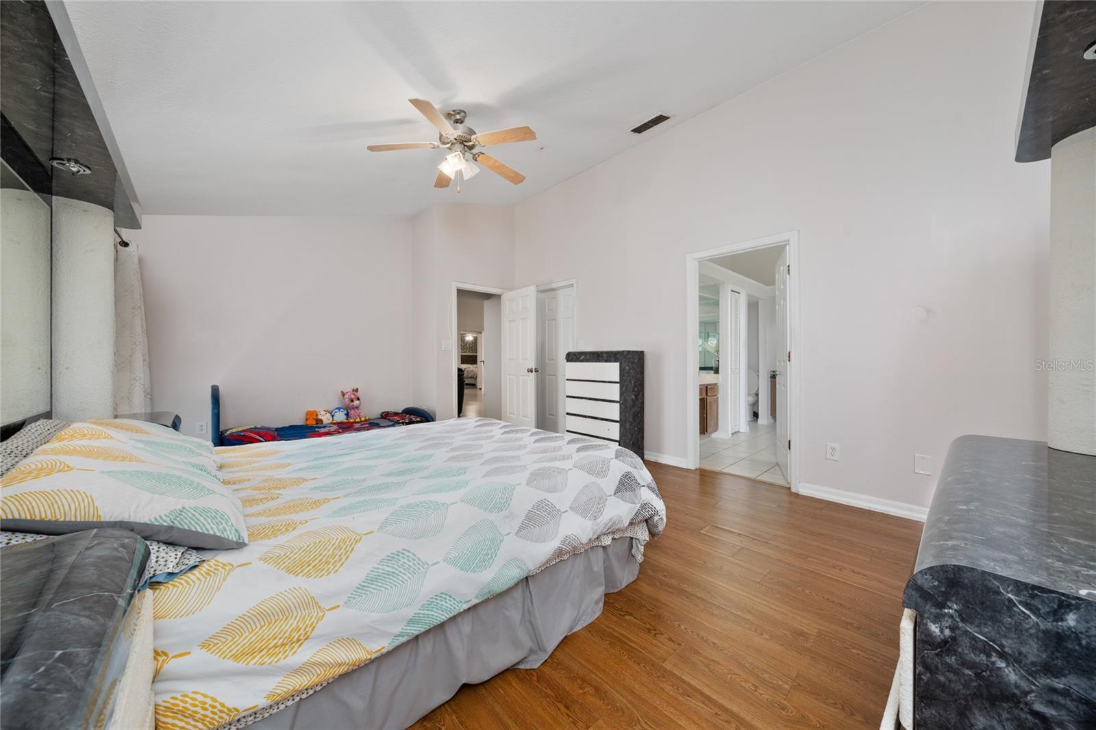 SOUTHCHASE - Residential