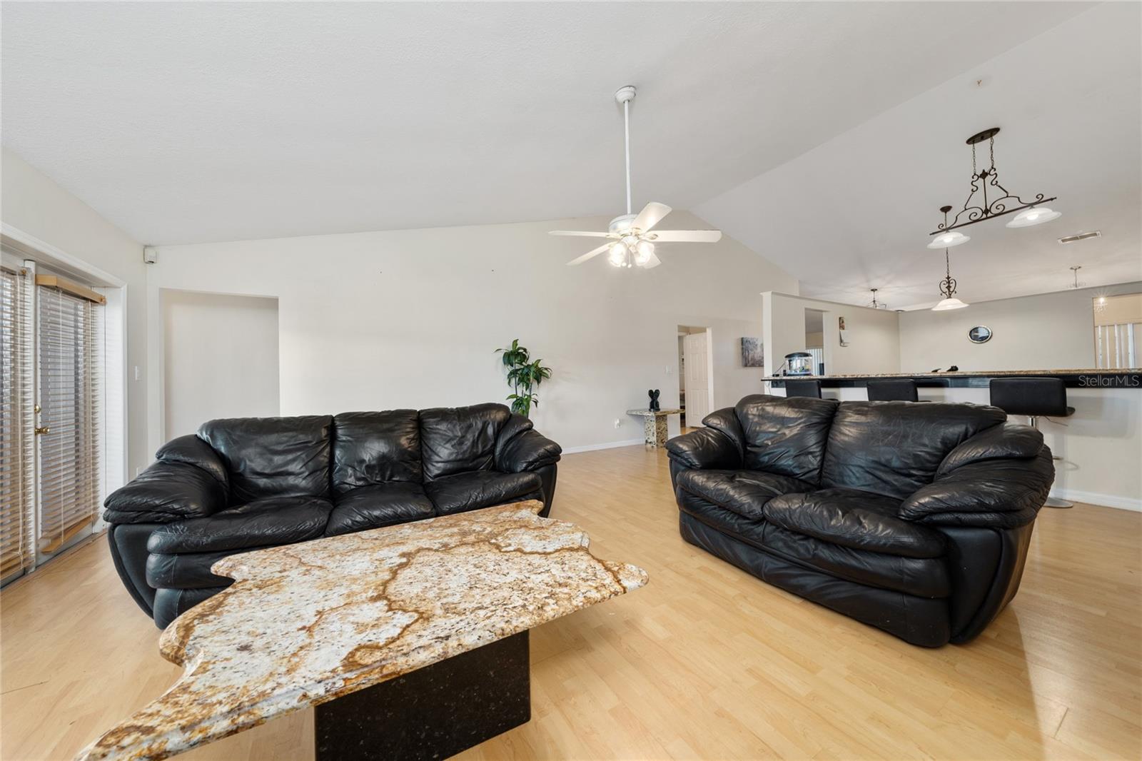 SOUTHCHASE - Residential