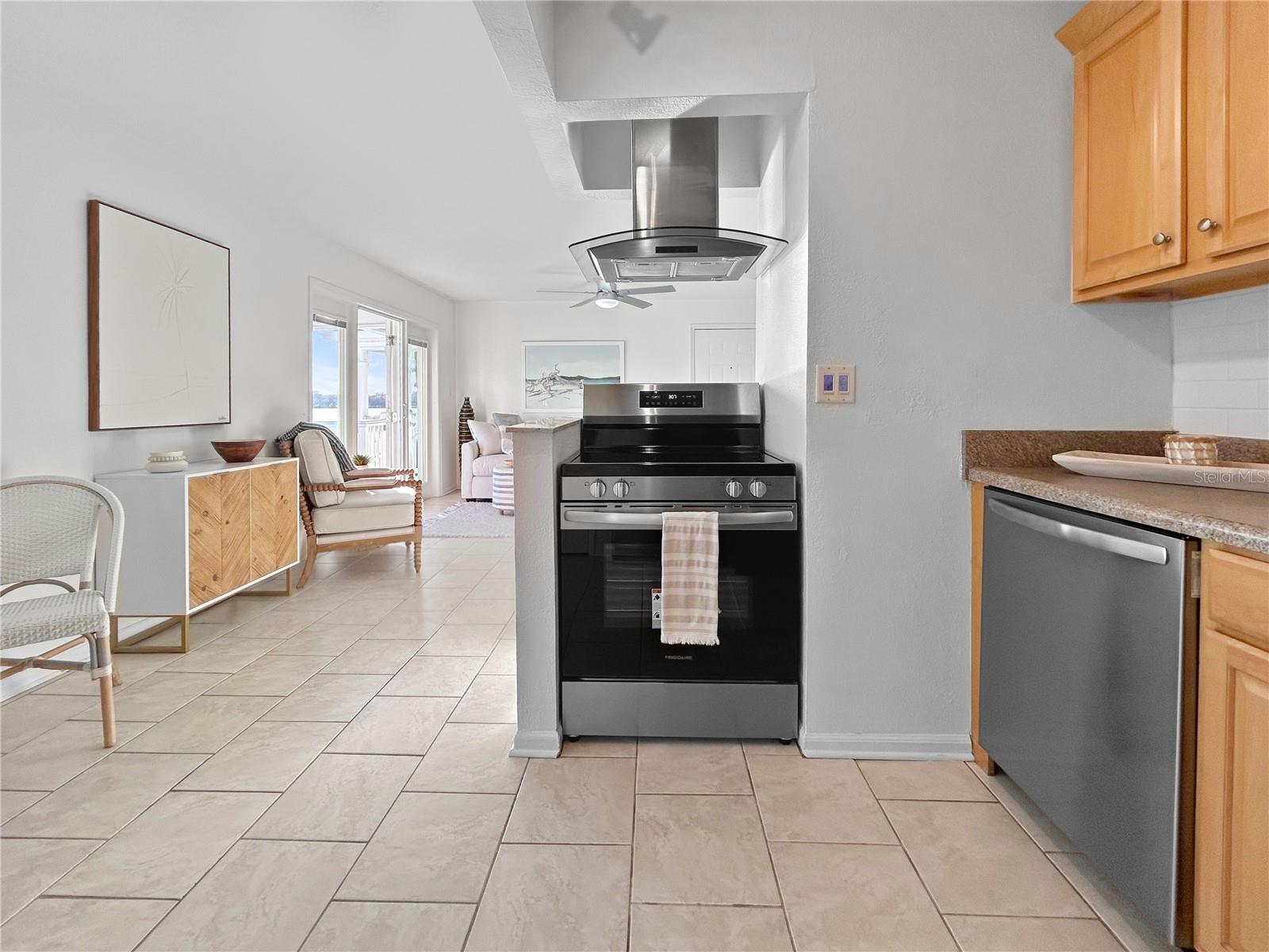 WATERSIDE AT COQUINA KEY SOUTH - Residential