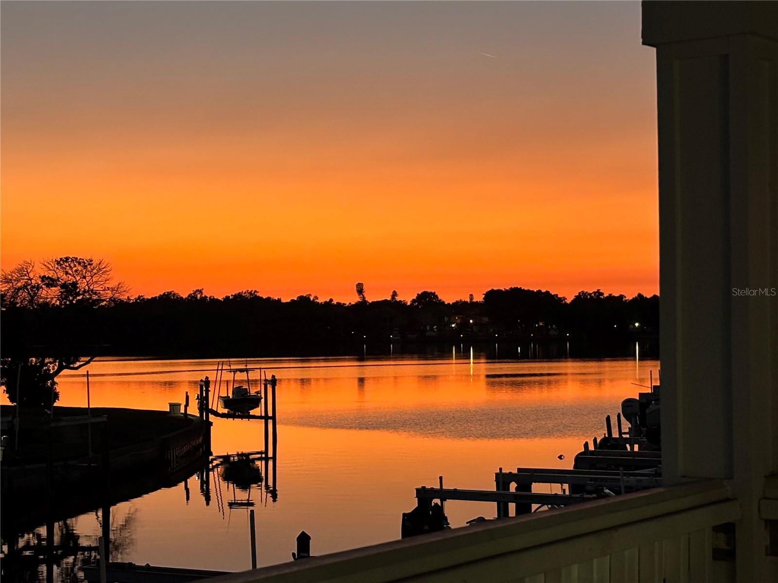 WATERSIDE AT COQUINA KEY SOUTH - Residential