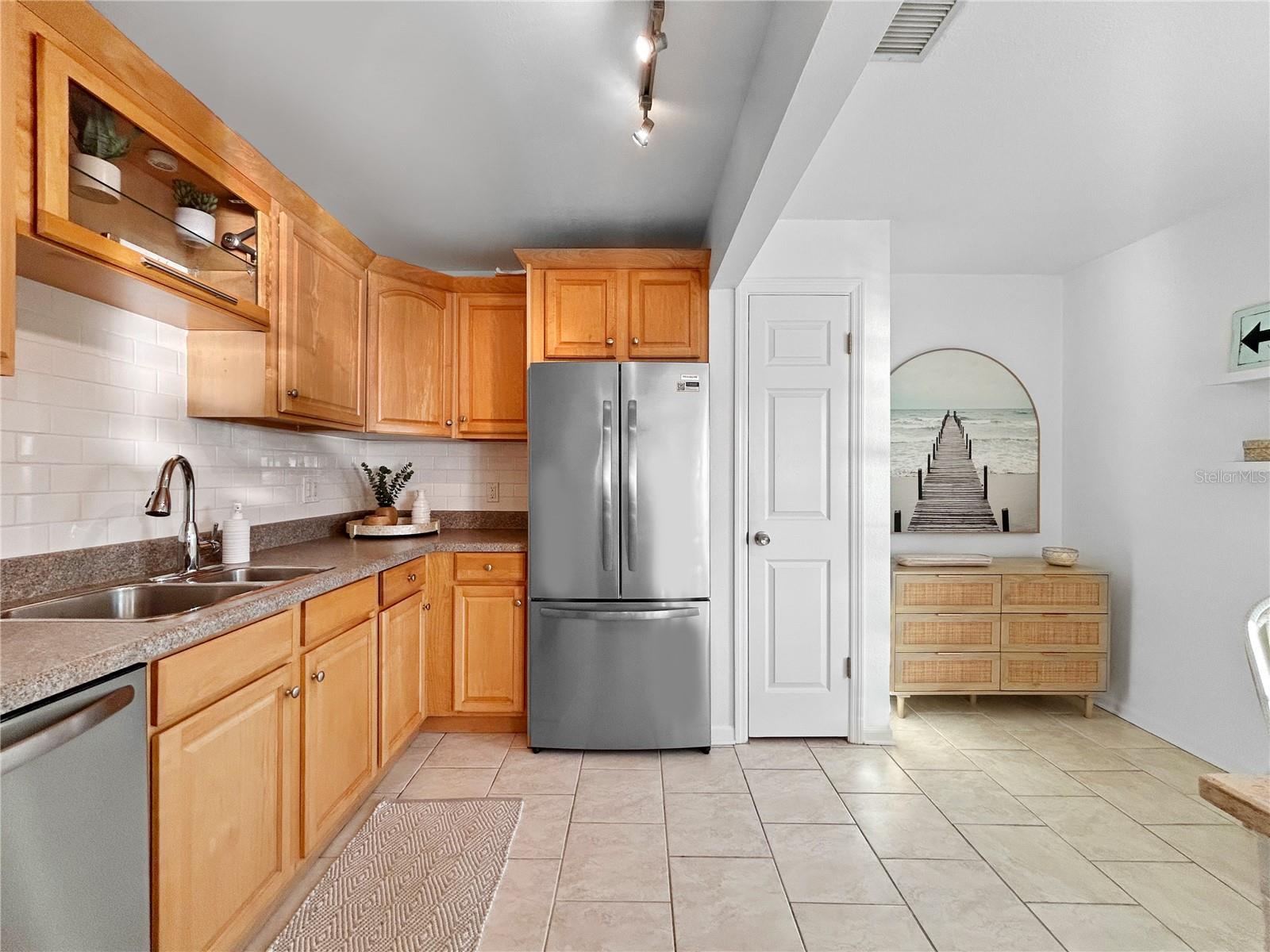 WATERSIDE AT COQUINA KEY SOUTH - Residential