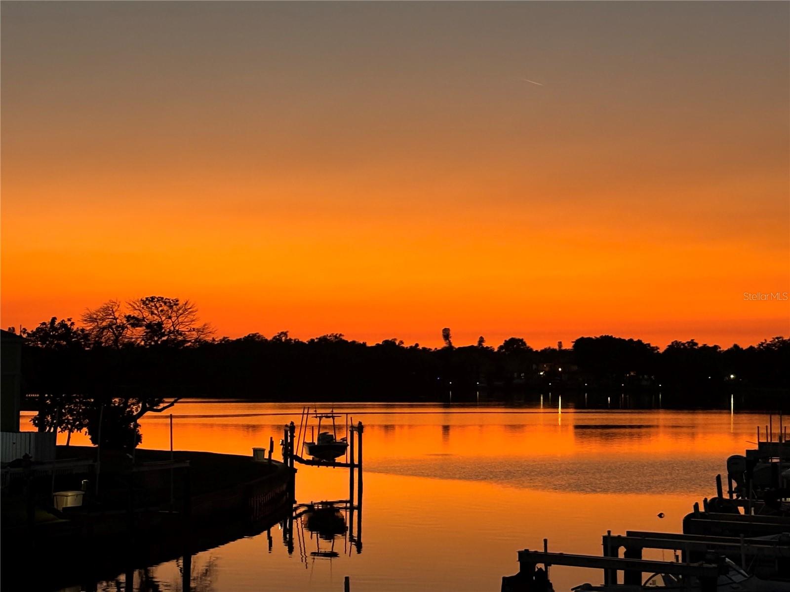 WATERSIDE AT COQUINA KEY SOUTH - Residential
