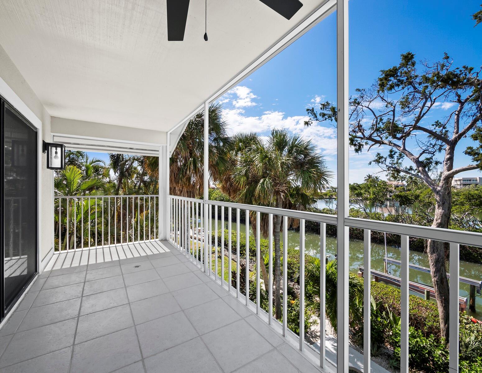 BAY ISLES - Residential