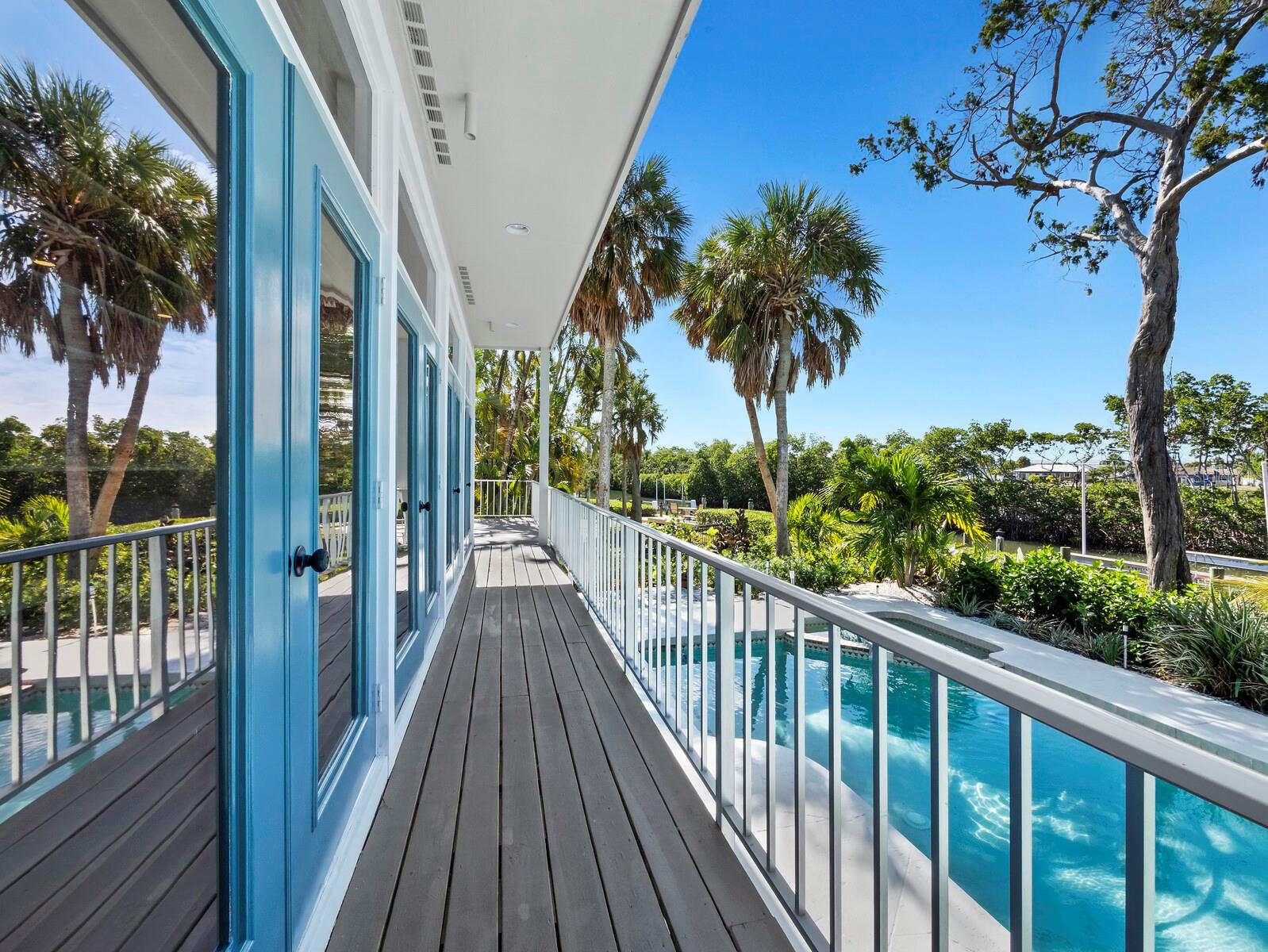 BAY ISLES - Residential