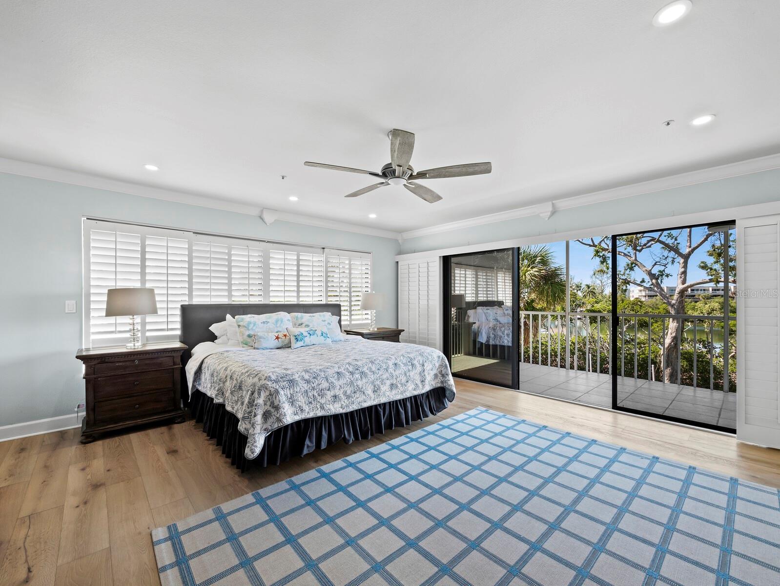 BAY ISLES - Residential