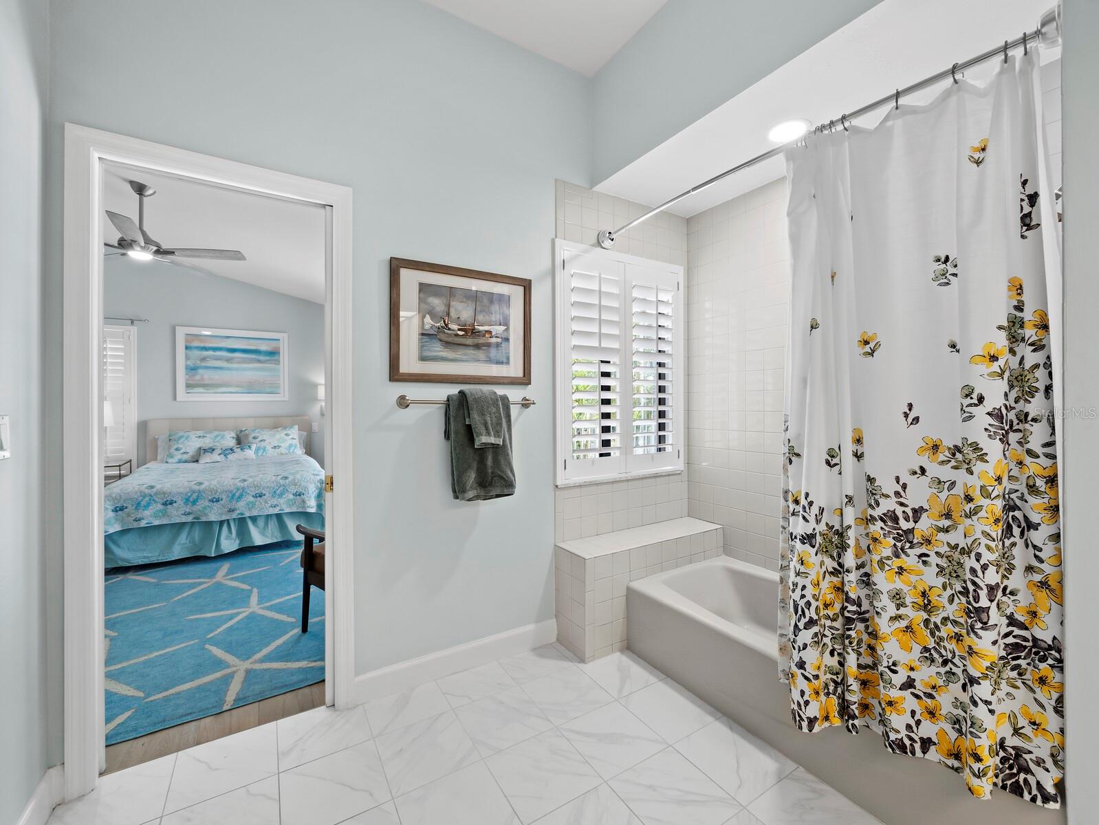 BAY ISLES - Residential