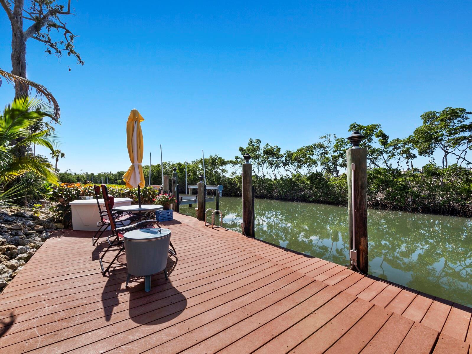 BAY ISLES - Residential