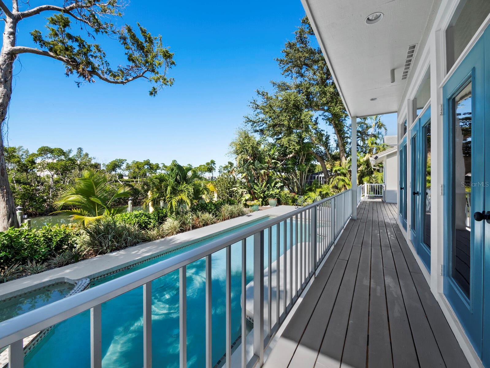 BAY ISLES - Residential