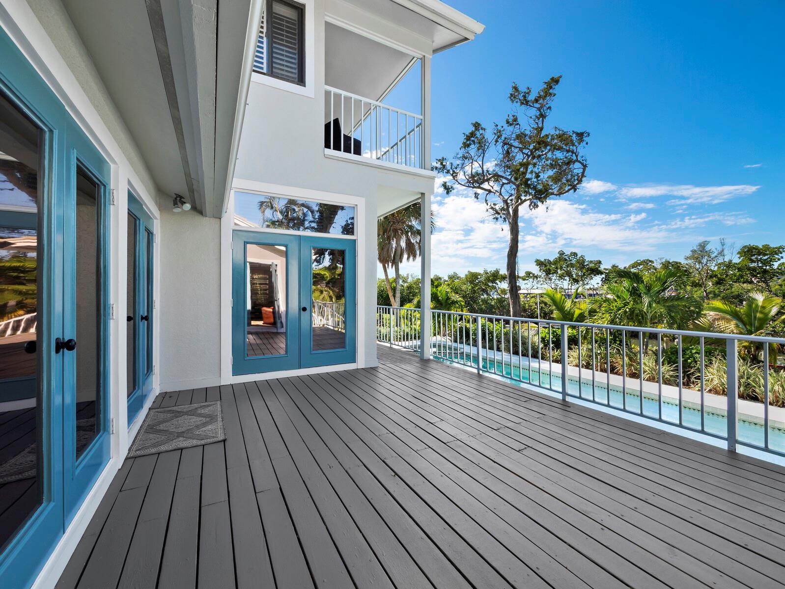 BAY ISLES - Residential