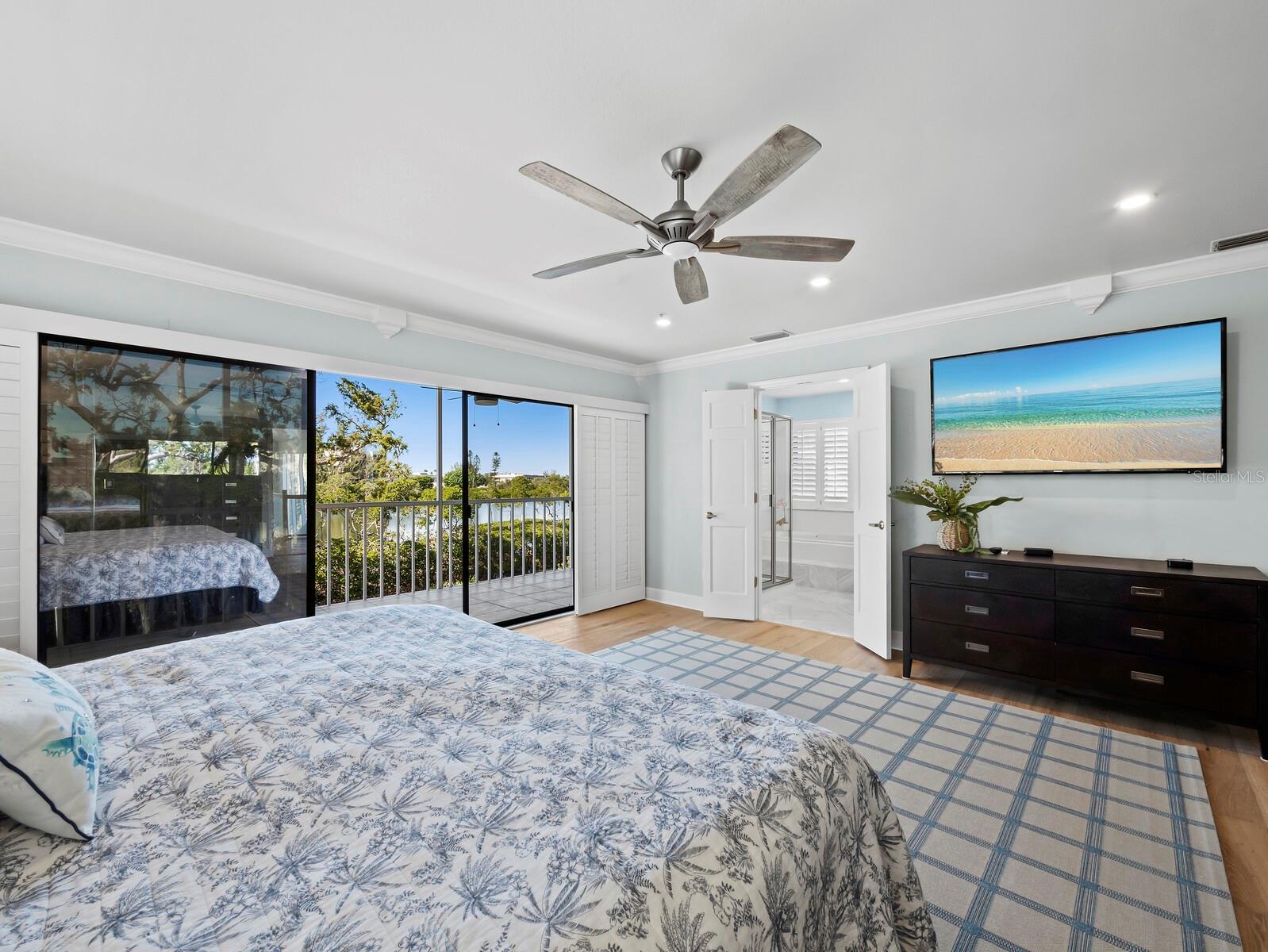 BAY ISLES - Residential