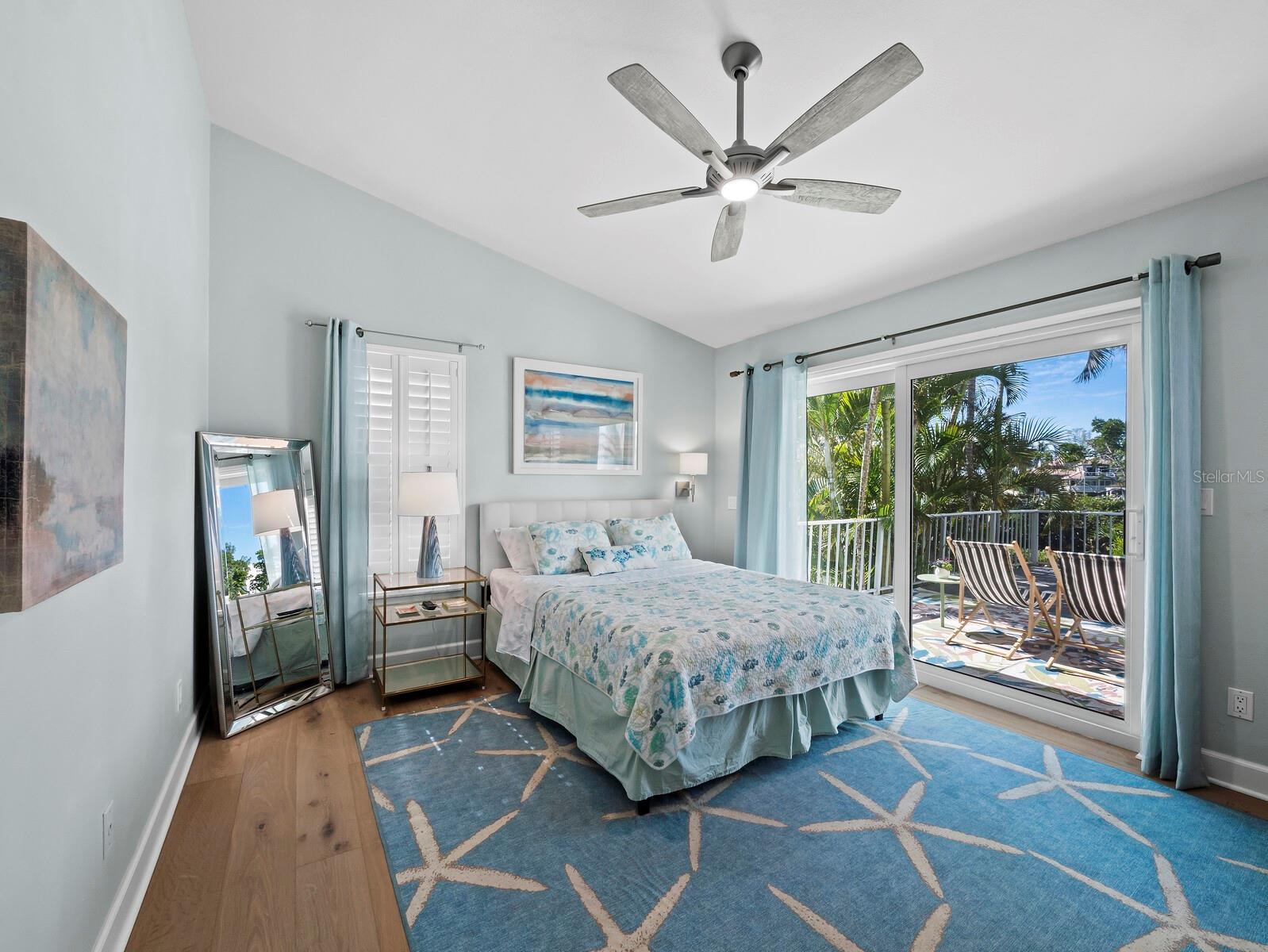 BAY ISLES - Residential