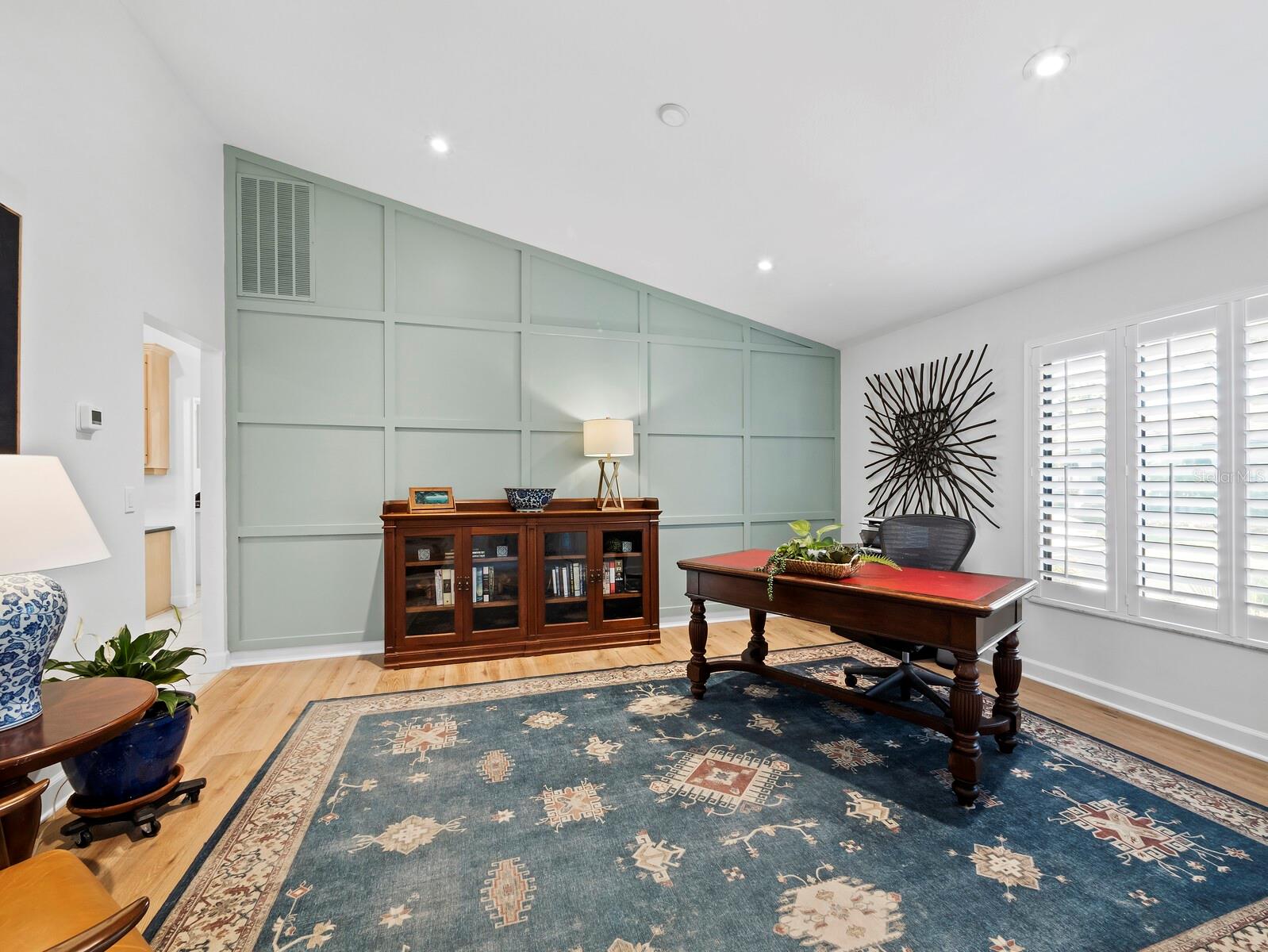 BAY ISLES - Residential