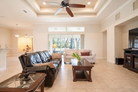 Tiny photo for 15950 Splendid Oaks Lane, Tavares, FL 32778 (MLS # O6390629)