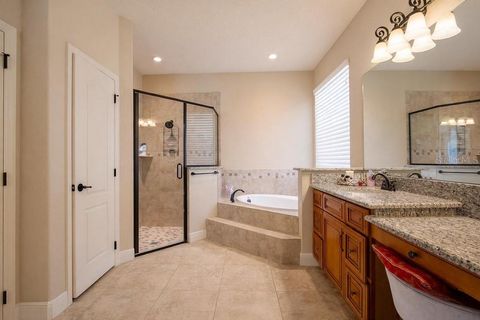 Tiny photo for 15950 Splendid Oaks Lane, Tavares, FL 32778 (MLS # O6390629)